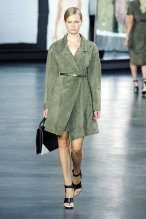 54bc1c05728c6_-_-nyfw-ss2015-trends-military-style-04-jason-wu-rs15-0443-lg